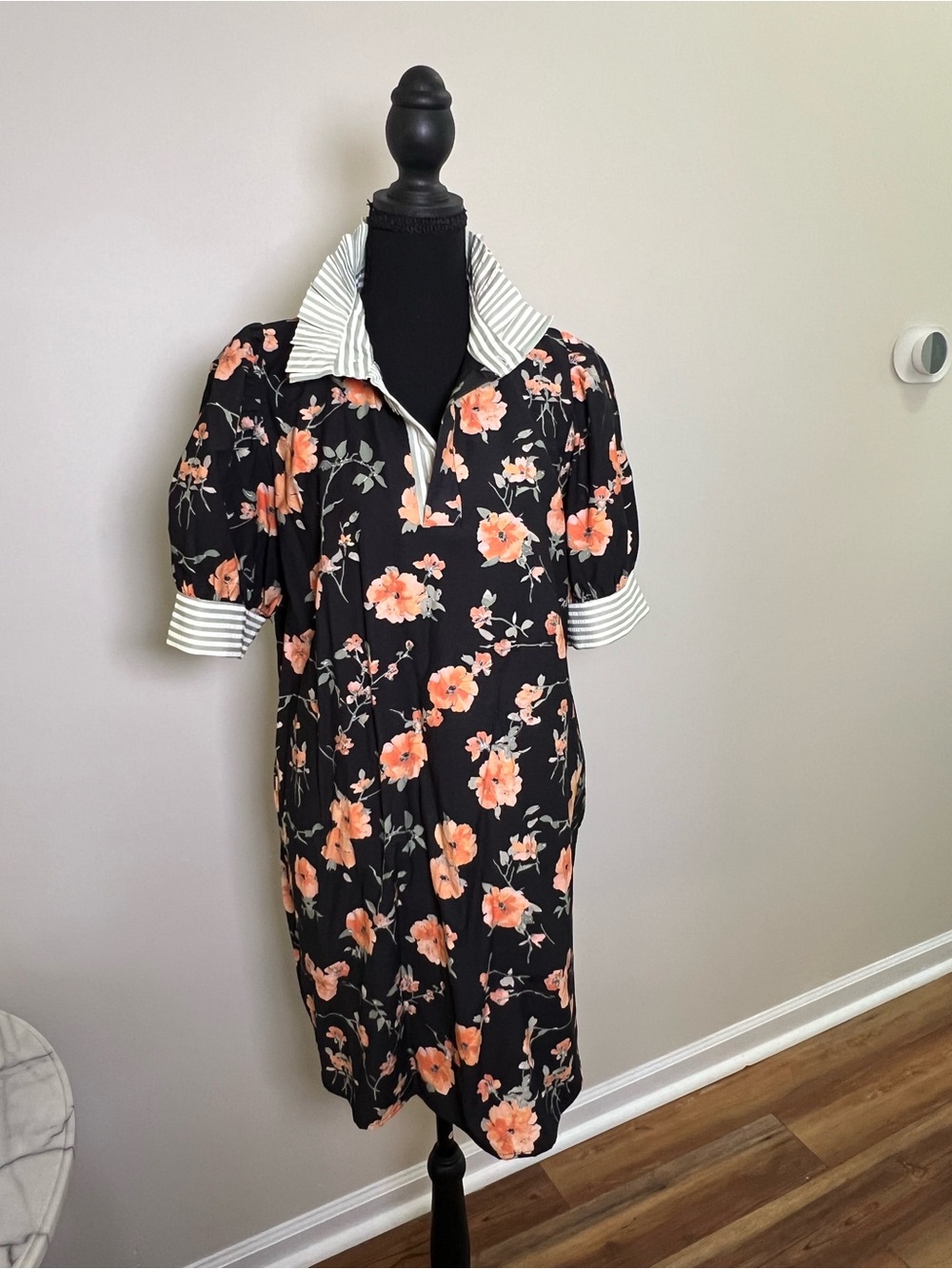 Entry Black Floral Collared Women's Dress with Peach Blooms